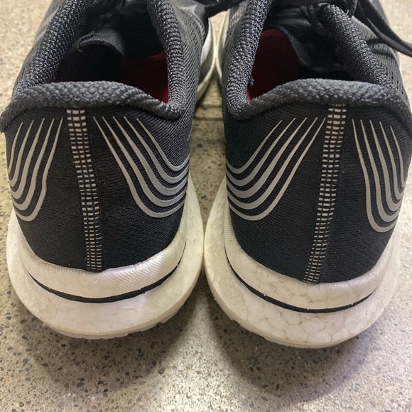 $200 Saucony Endorphin Pro 9.5 running shoes black worn only about 25 miles. - Picture 5 of 12